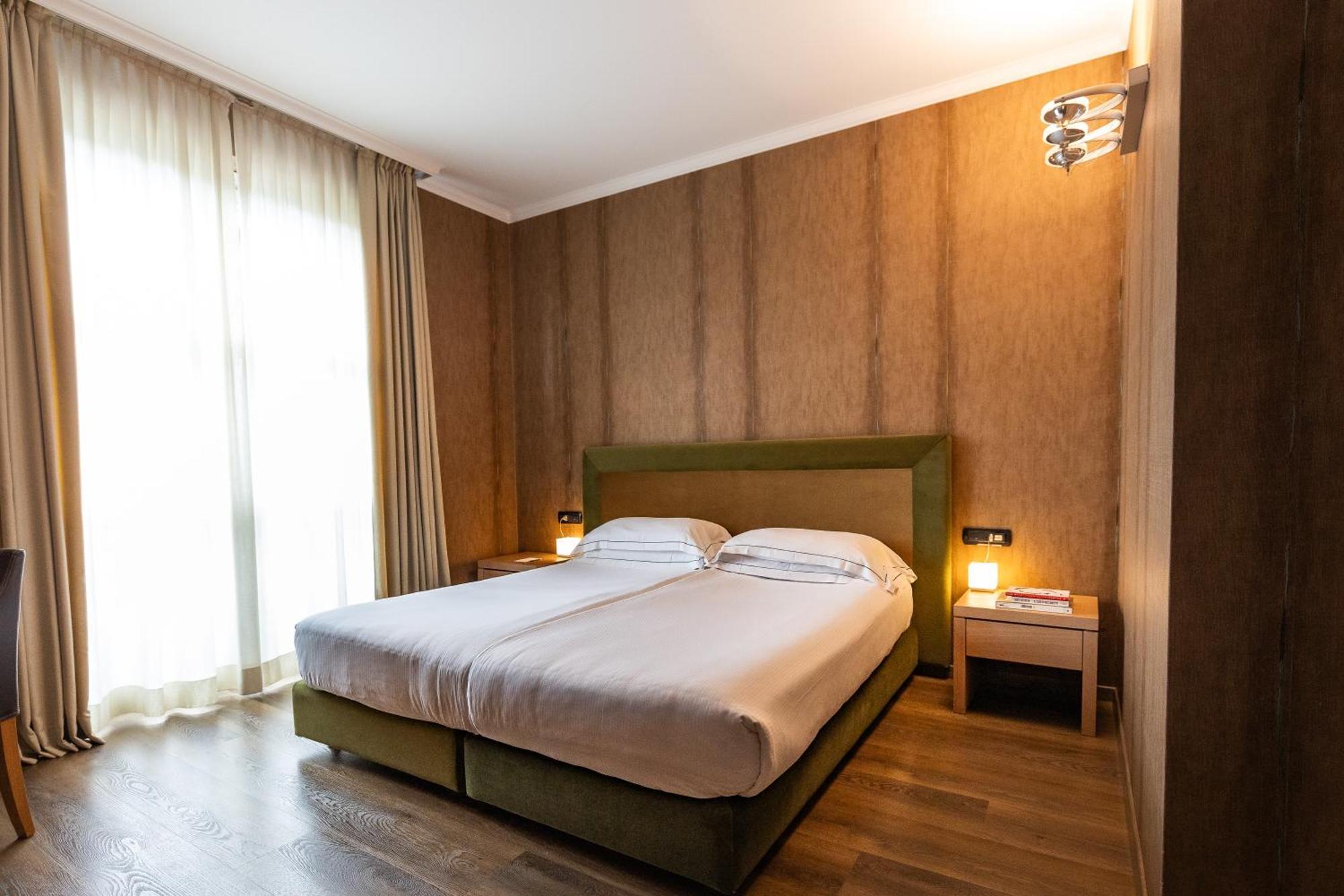 Phi Hotel Piajo 内姆布拉 外观 照片