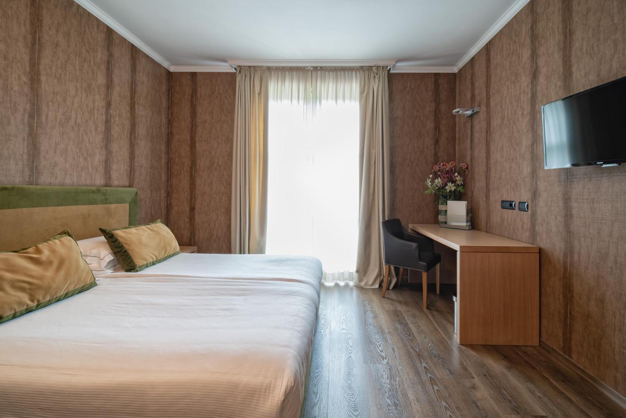 Phi Hotel Piajo 内姆布拉 外观 照片